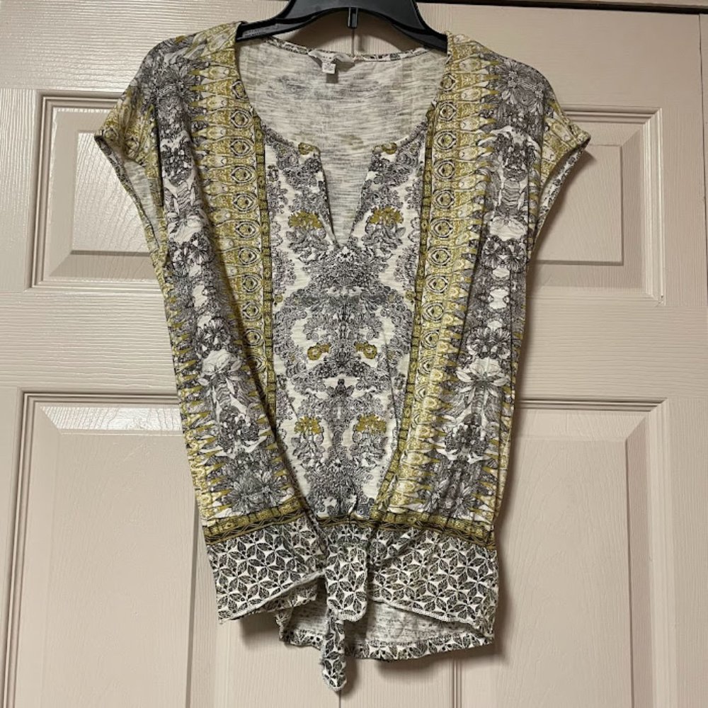 Lucky Brand Knit Shirt Floral Print Tie Front White Black Yellow Notch Neck Sz M